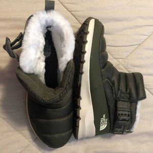 THE NORTH FACE Thermoball Snow Boots (Wm 10)